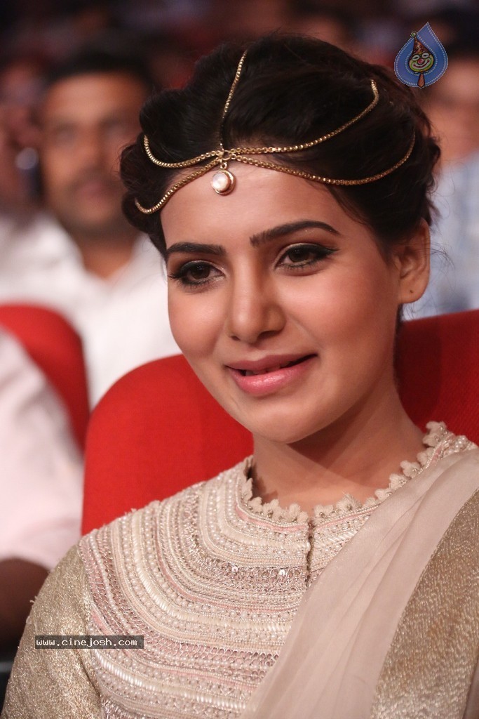 Samantha New Pics - 23 / 64 photos