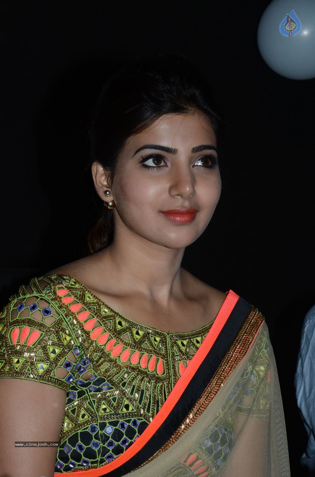 Samantha Stills - 16 / 60 photos