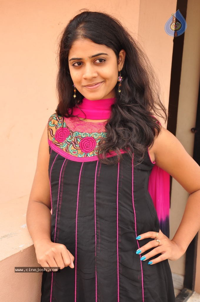 Samatha New Photos - 37 / 87 photos