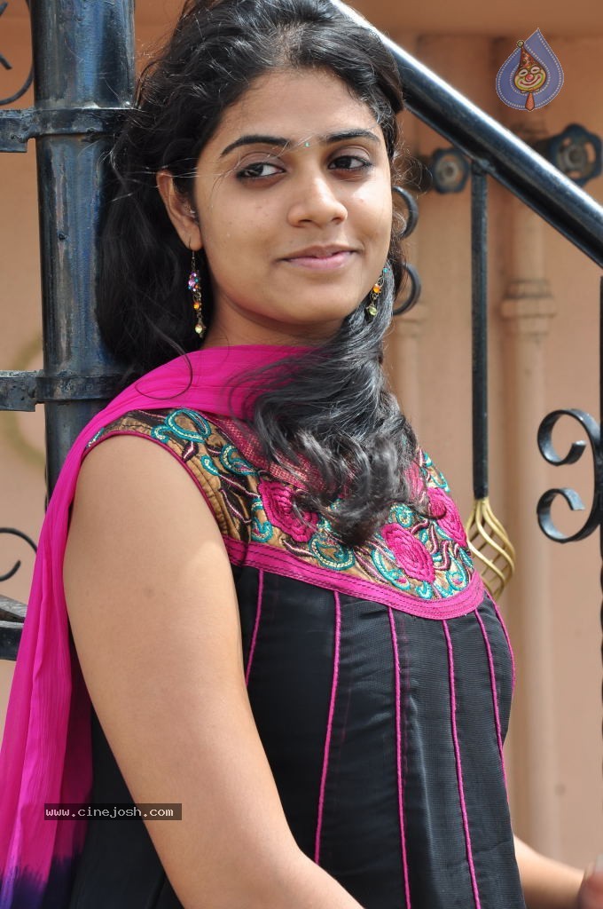 Samatha New Photos - 45 / 87 photos