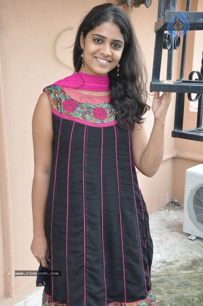 Samatha New Photos - 75 / 87 photos