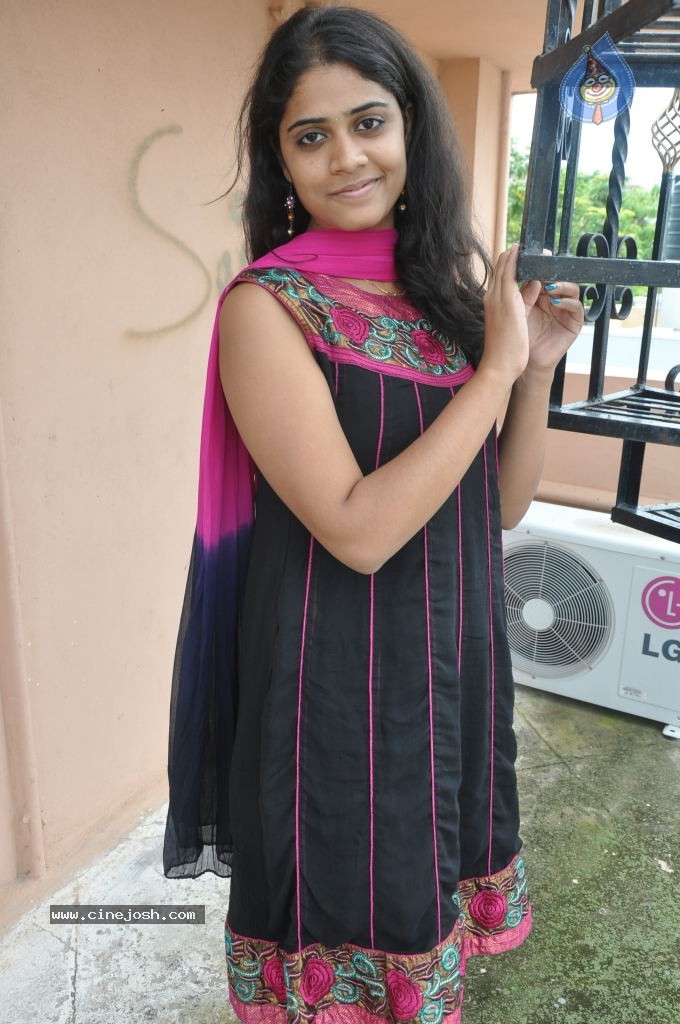 Samatha New Photos - 79 / 87 photos