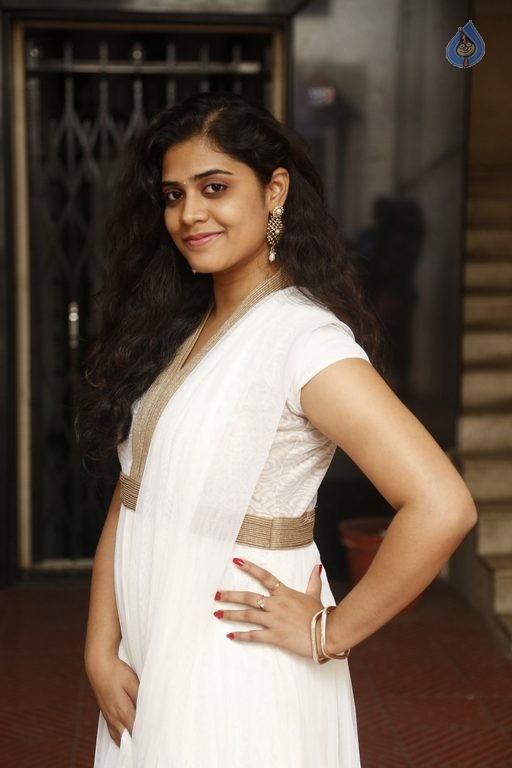 Samatha New Pics - 13 / 42 photos