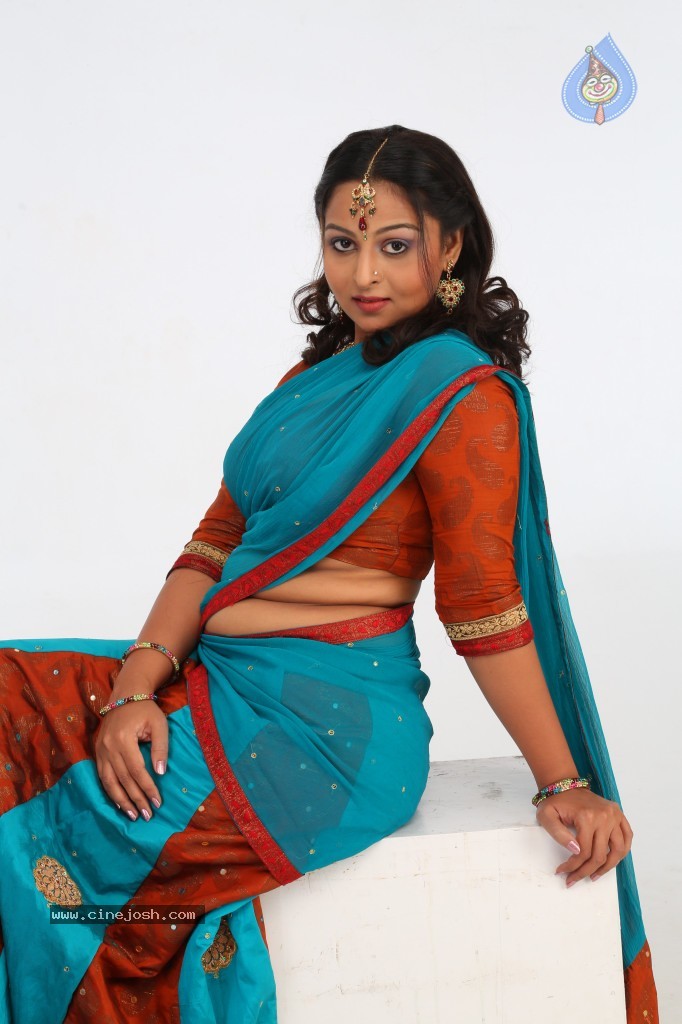 Samvritha Sunil Hot Stills - 5 / 30 photos