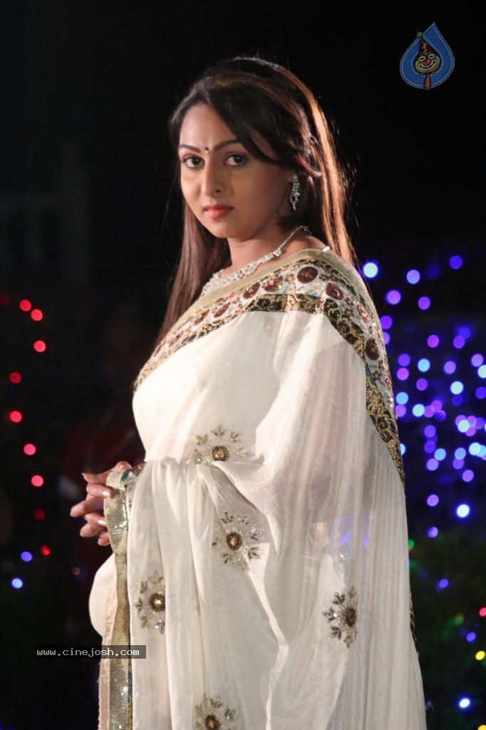 Samvritha Sunil New Stills - 32 / 78 photos