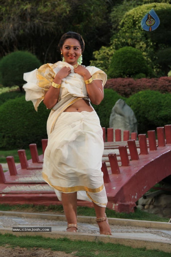 Samvritha Sunil Stills - 29 / 89 photos