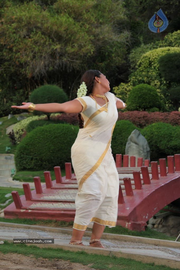 Samvritha Sunil Stills - 72 / 89 photos