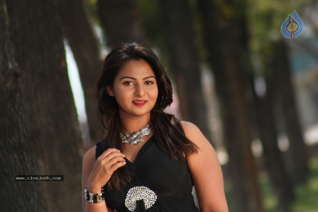 Samvritha Sunil Stills - 59 / 65 photos