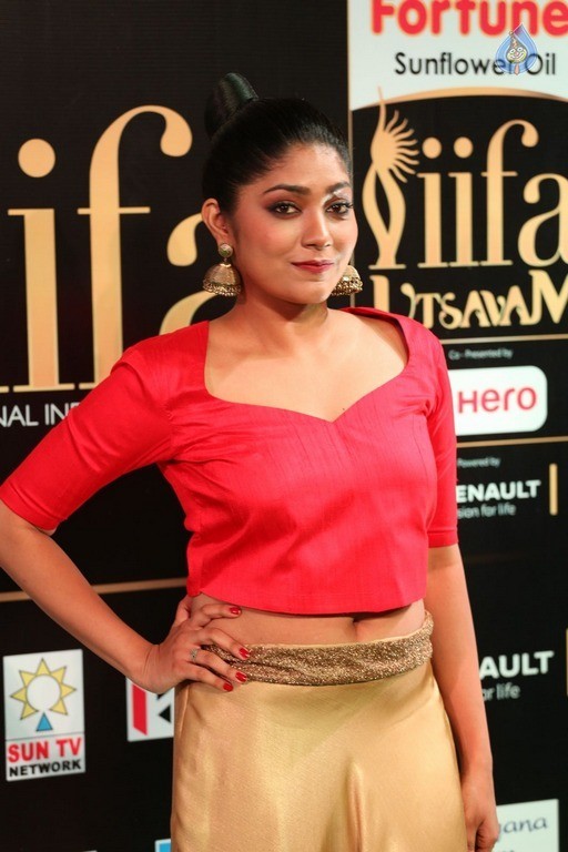 Samyukta Hamod at IIFA Utsavam 2017 - 1 / 32 photos
