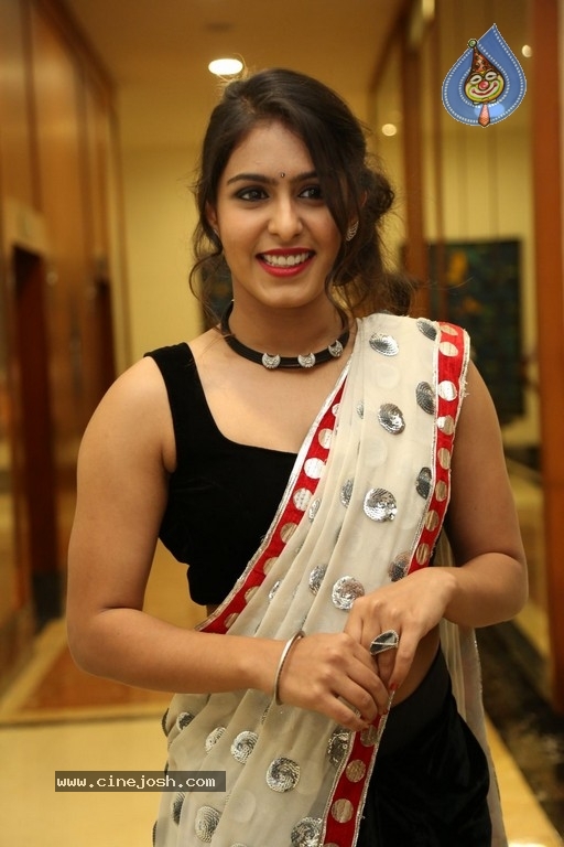 Samyuktha Gallery - 19 / 20 photos