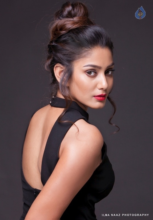 Sana Latest Photo Shoot - 10 / 11 photos