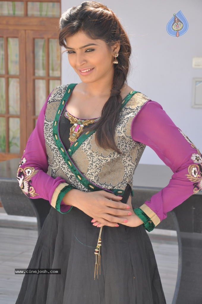 Sanchita Shetty New Stills - 13 / 70 photos