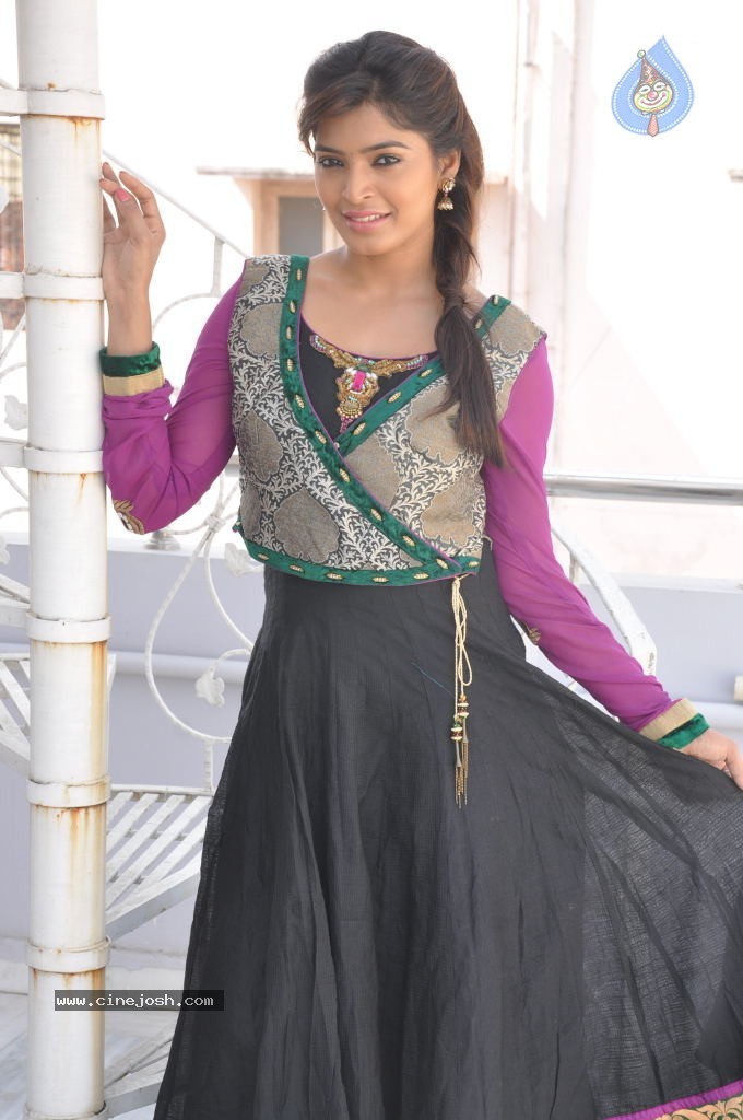 Sanchita Shetty New Stills - 26 / 70 photos