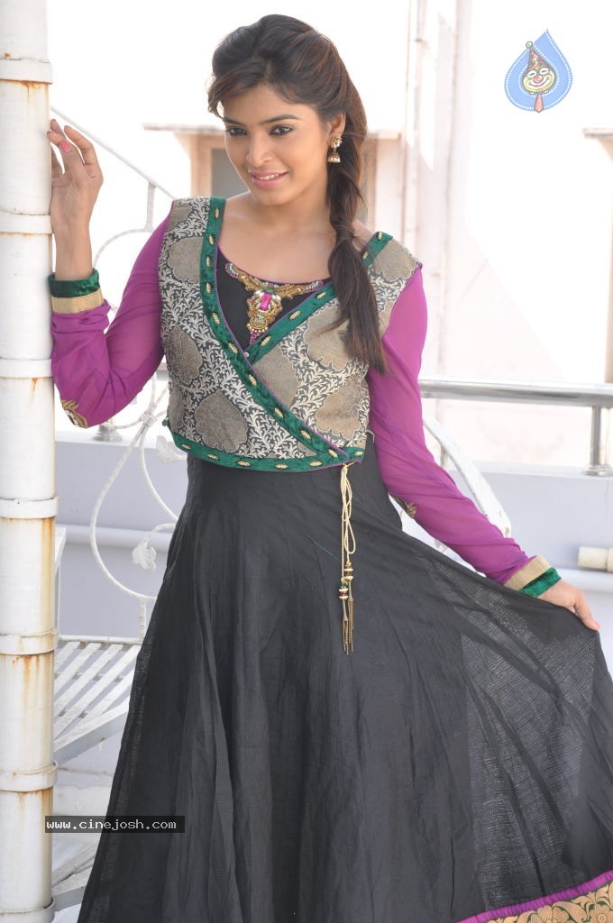 Sanchita Shetty New Stills - 40 / 70 photos