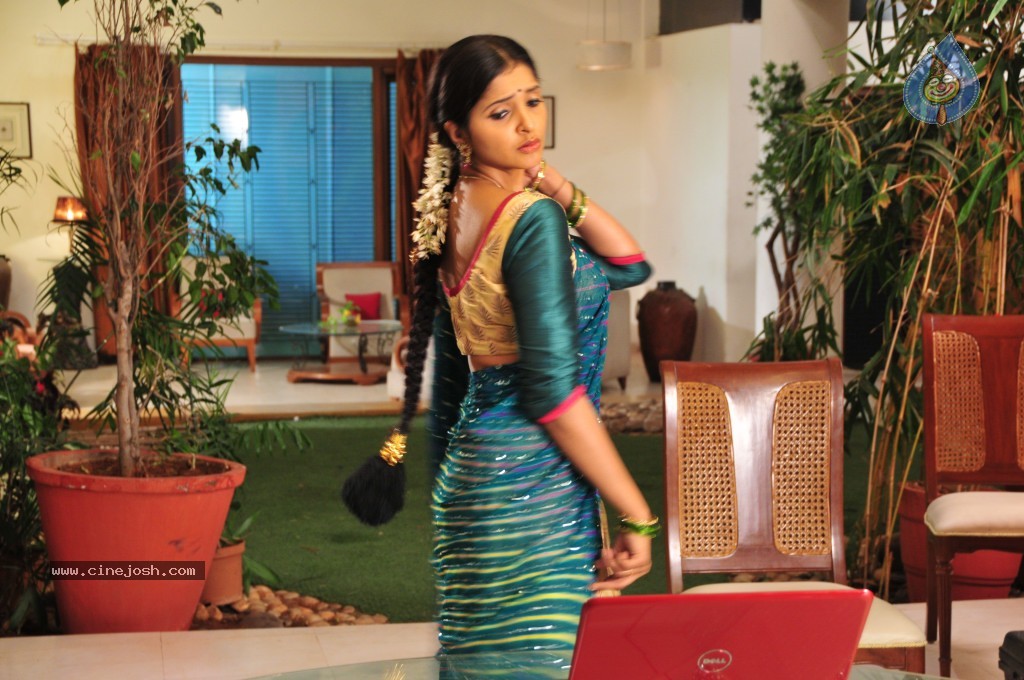 Sanchitha Padukone New Pics - 32 / 37 photos