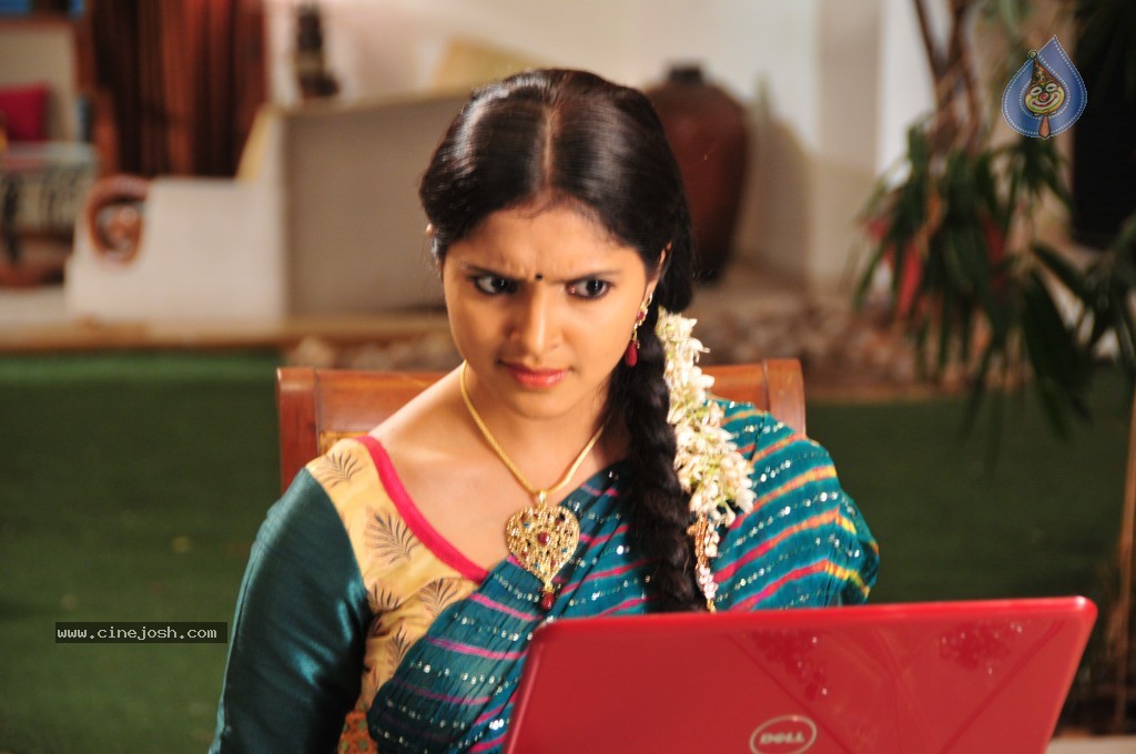 Sanchitha Padukone New Pics - 33 / 37 photos