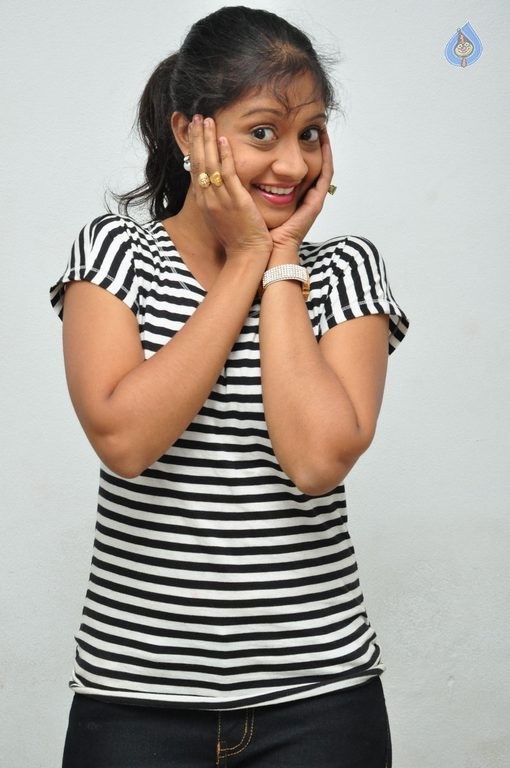 Sandeepthi Latest Pics - 21 / 39 photos