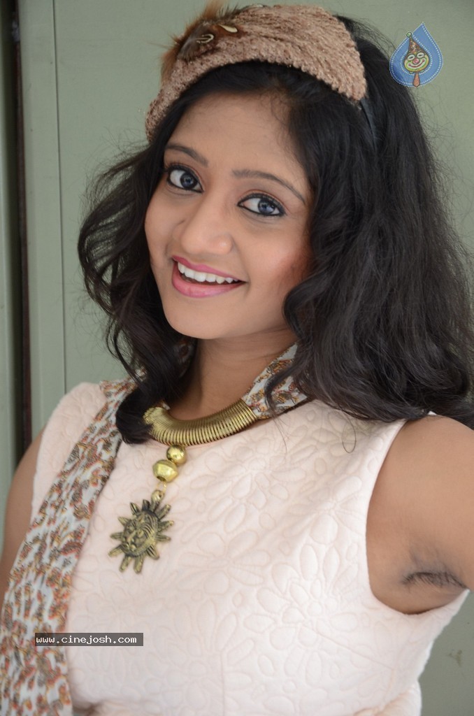 Sandeepthi Latest Stills - 7 / 66 photos