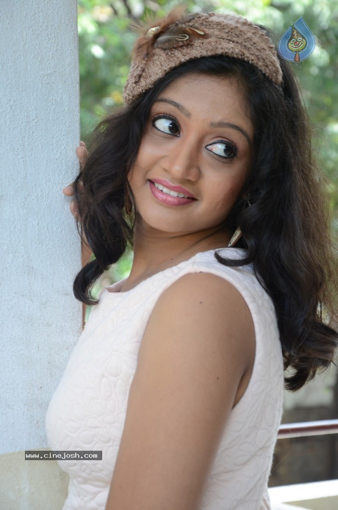 Sandeepthi Latest Stills - 22 / 66 photos