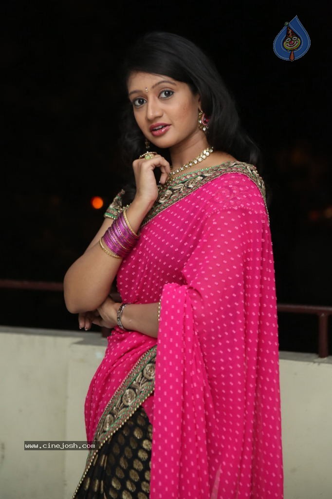 Sandeepthi Latest Stills - 41 / 72 photos