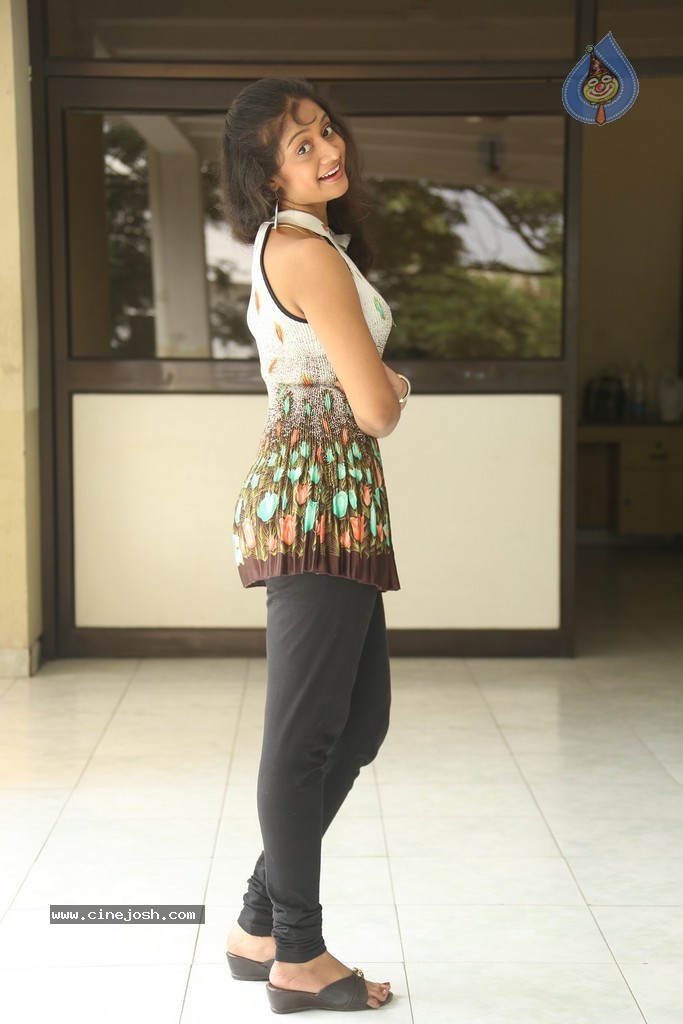 Sandeepthi Latest Stills - 68 / 107 photos