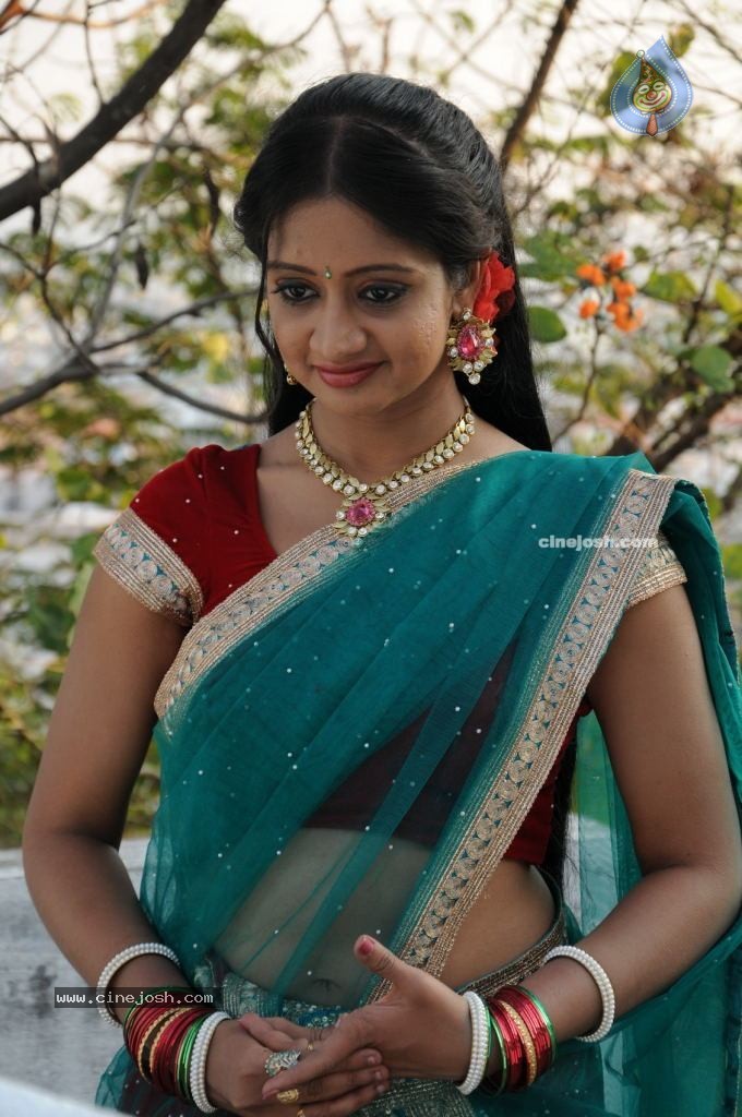 Sandeepthi New Photos - 18 / 19 photos