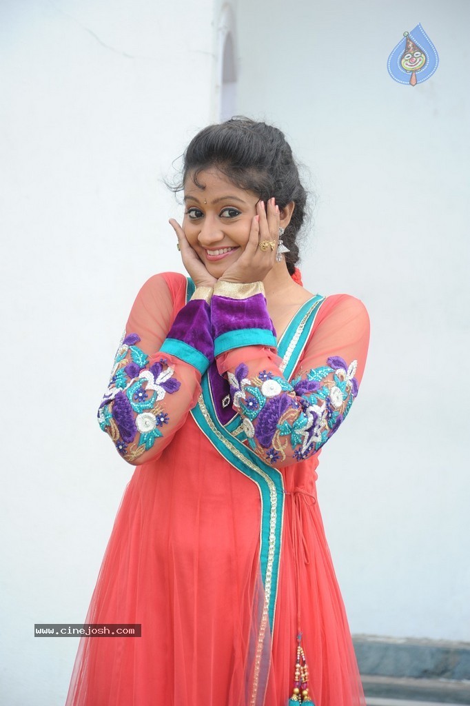 Sandeepthi New Pics - 4 / 95 photos