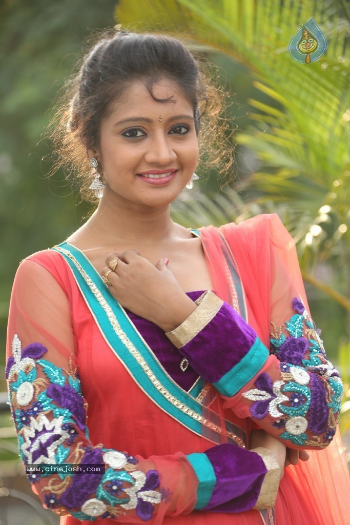 Sandeepthi New Pics - 12 / 95 photos