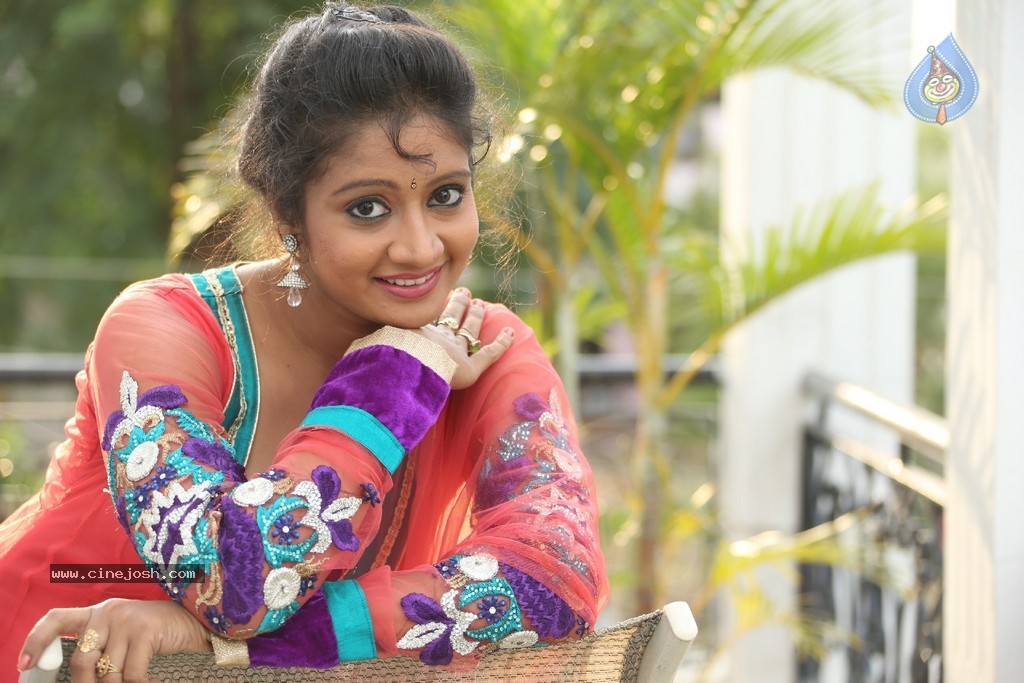 Sandeepthi New Pics - 26 / 95 photos