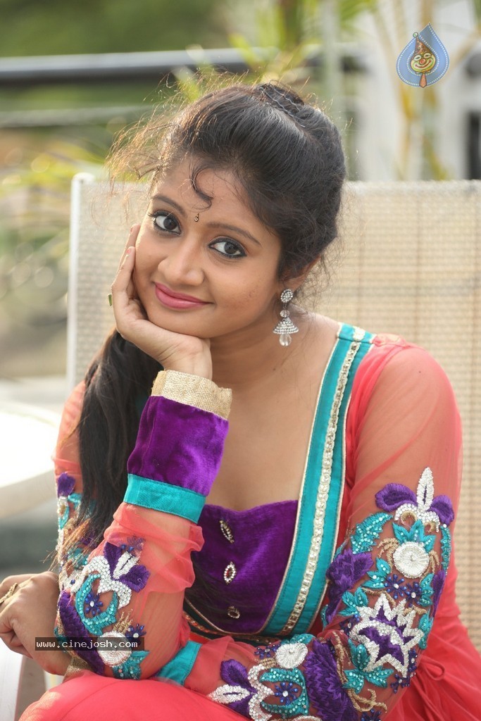 Sandeepthi New Pics - 28 / 95 photos