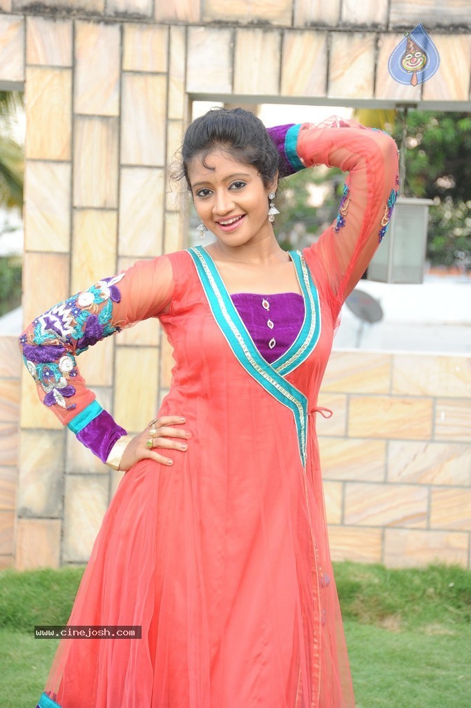 Sandeepthi New Pics - 42 / 95 photos