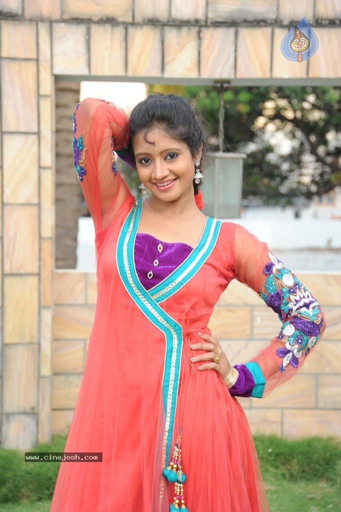 Sandeepthi New Pics - 53 / 95 photos