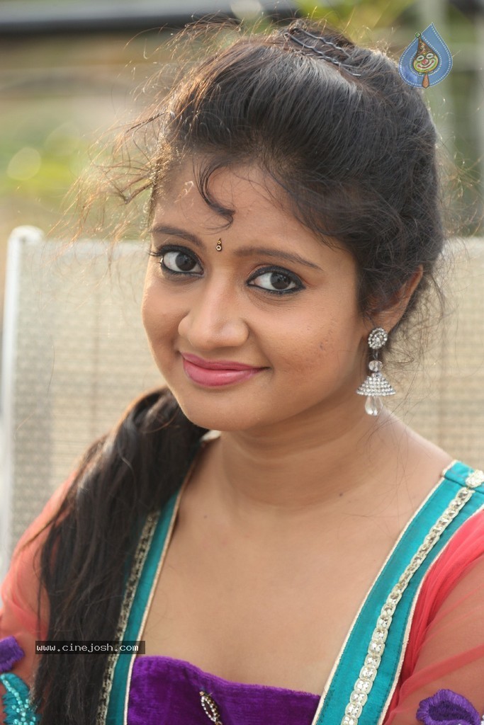 Sandeepthi New Pics - 60 / 95 photos