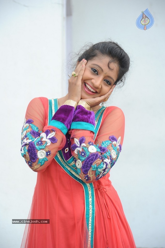 Sandeepthi New Pics - 66 / 95 photos