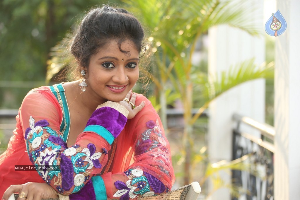 Sandeepthi New Pics - 79 / 95 photos