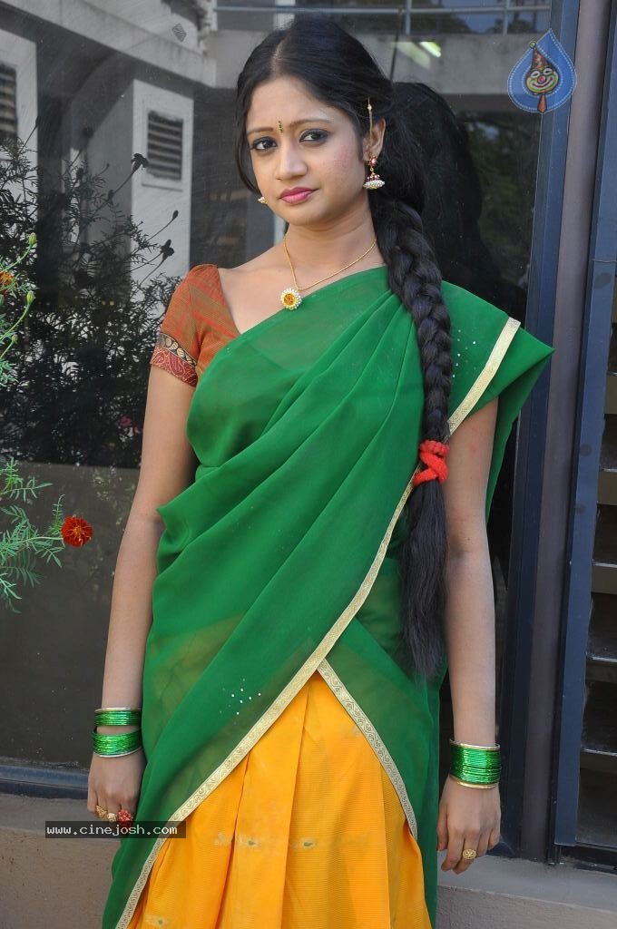 Sandeepti New Stills - 42 / 50 photos