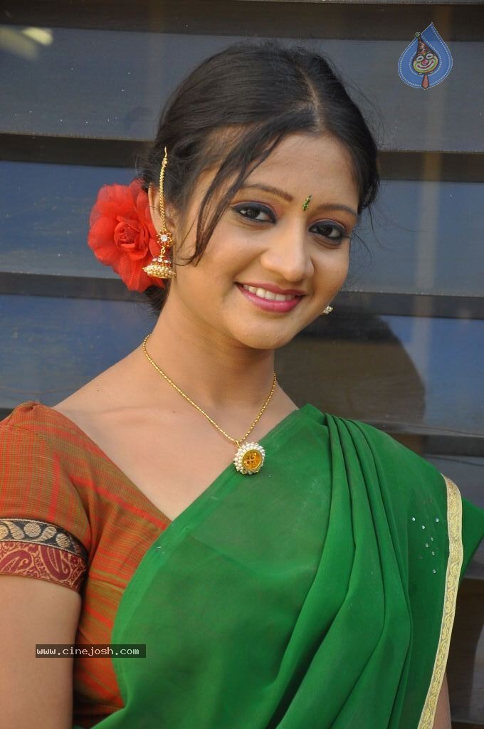 Sandeepti New Stills - 48 / 50 photos