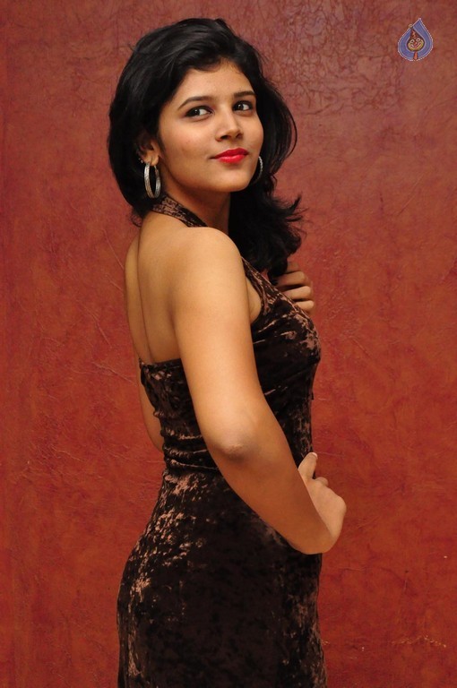 Sangeetha Gallery - 39 / 40 photos