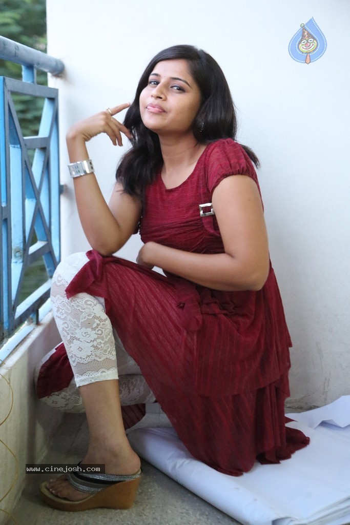 Sangeetha Photos - 29 / 33 photos