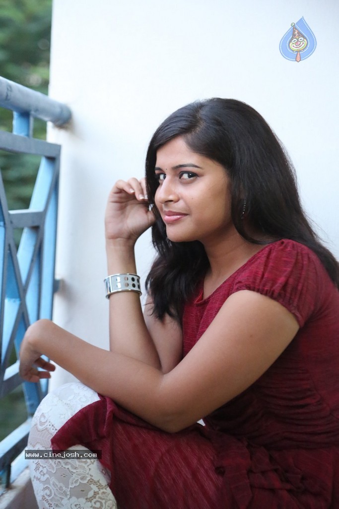 Sangeetha Photos - 31 / 33 photos