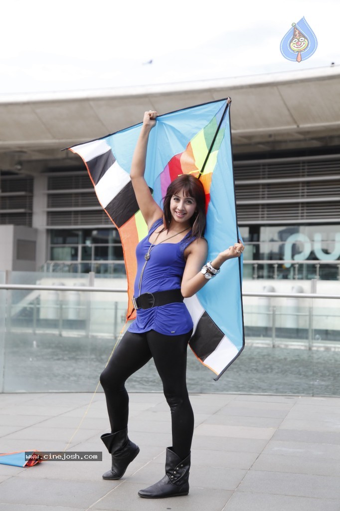 Sanjana New Hot Photos - 22 / 76 photos