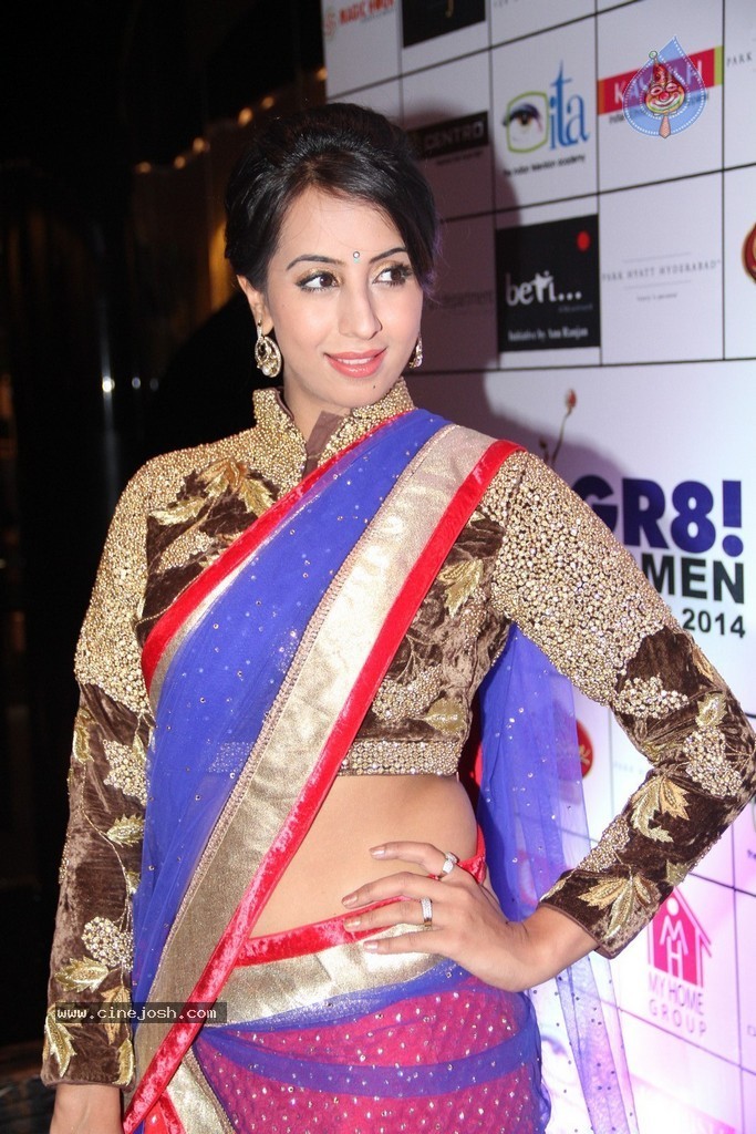 Sanjana New Photos - 7 / 39 photos