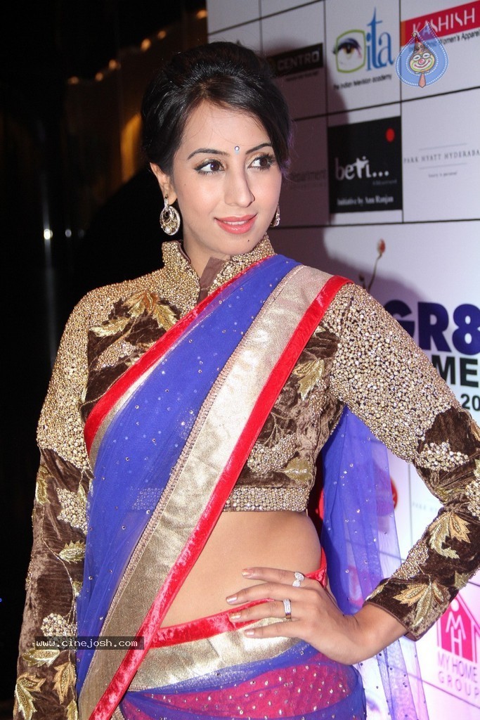 Sanjana New Photos - 12 / 39 photos