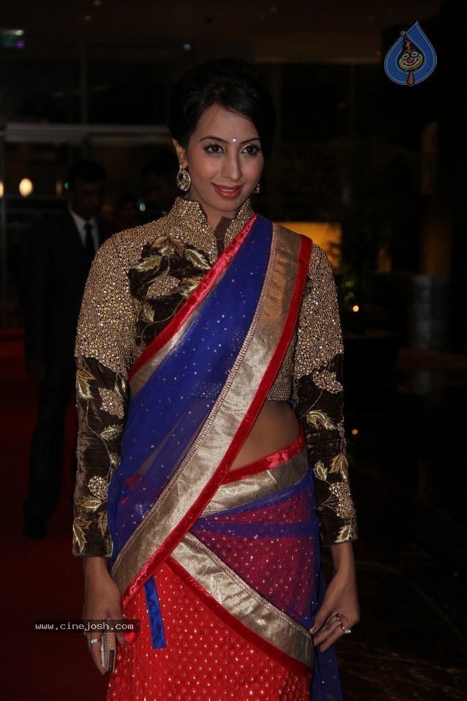 Sanjana New Photos - 19 / 39 photos