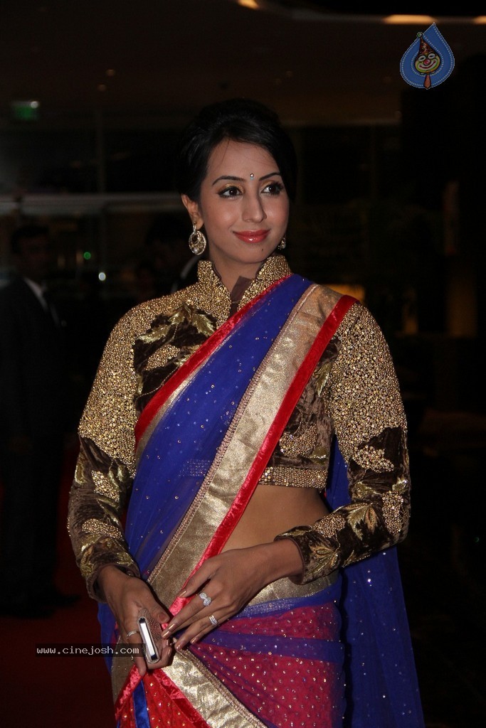 Sanjana New Photos - 20 / 39 photos