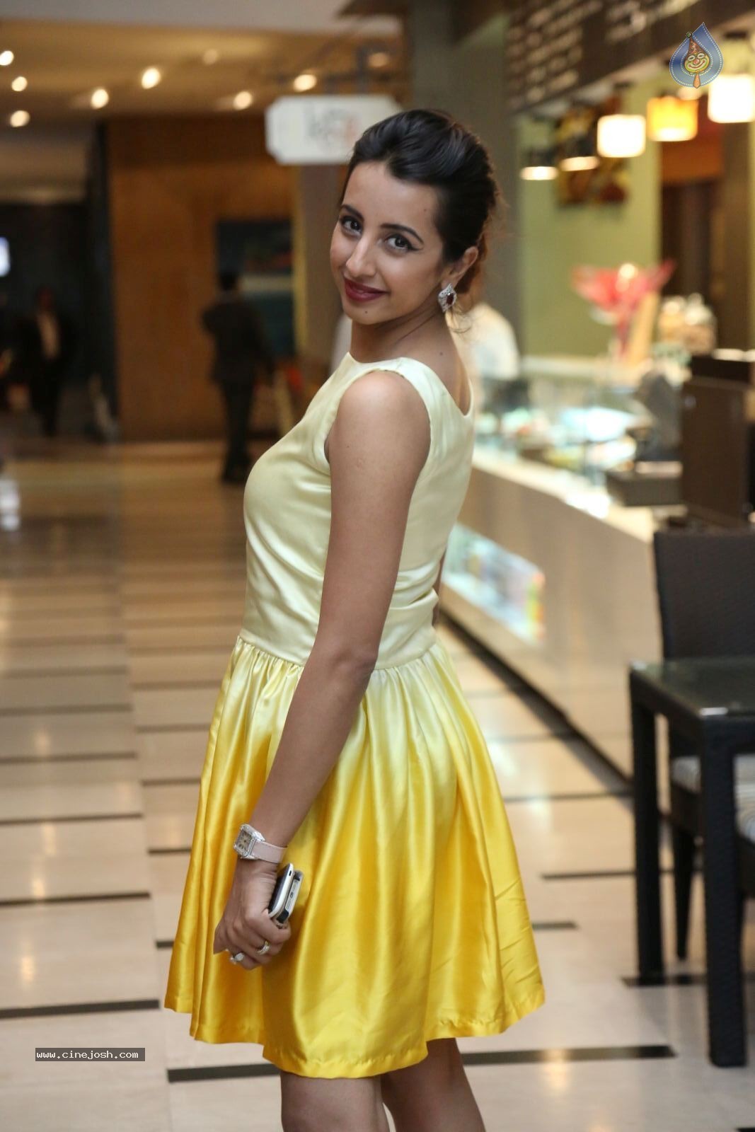 Sanjana New Stills - 31 / 48 photos