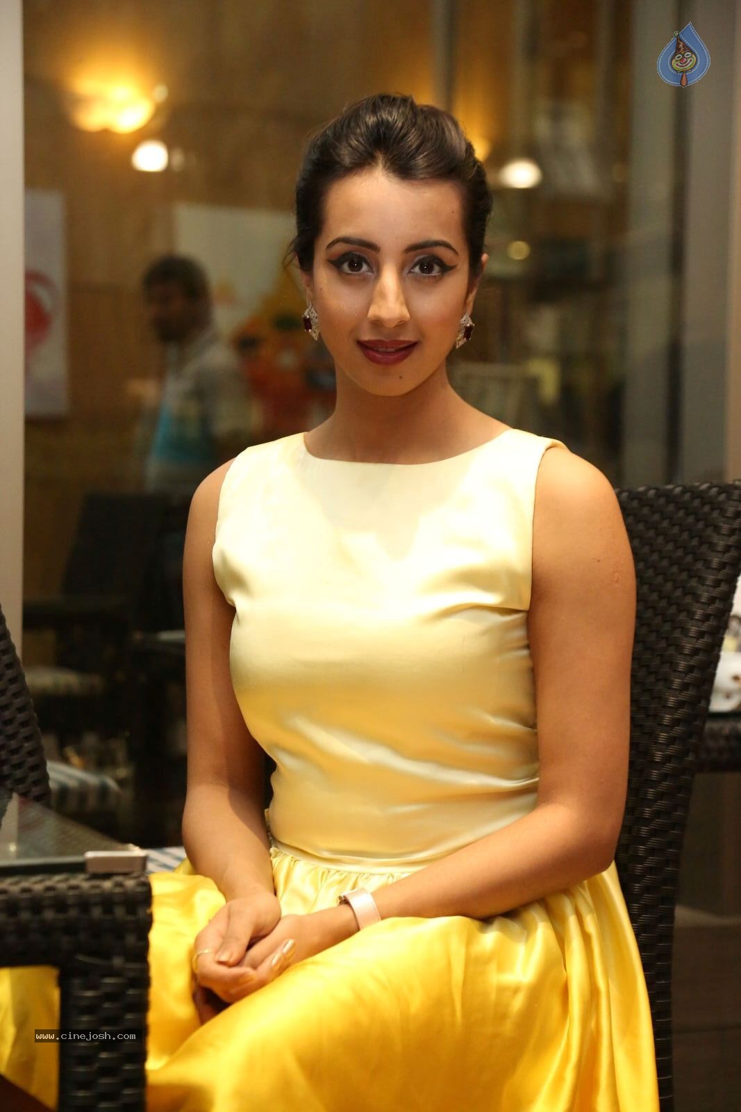 Sanjana New Stills - 33 / 48 photos