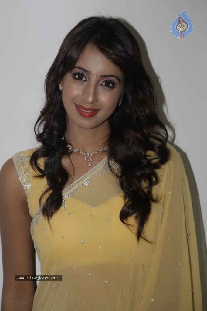 Sanjana New Stills - 26 / 31 photos