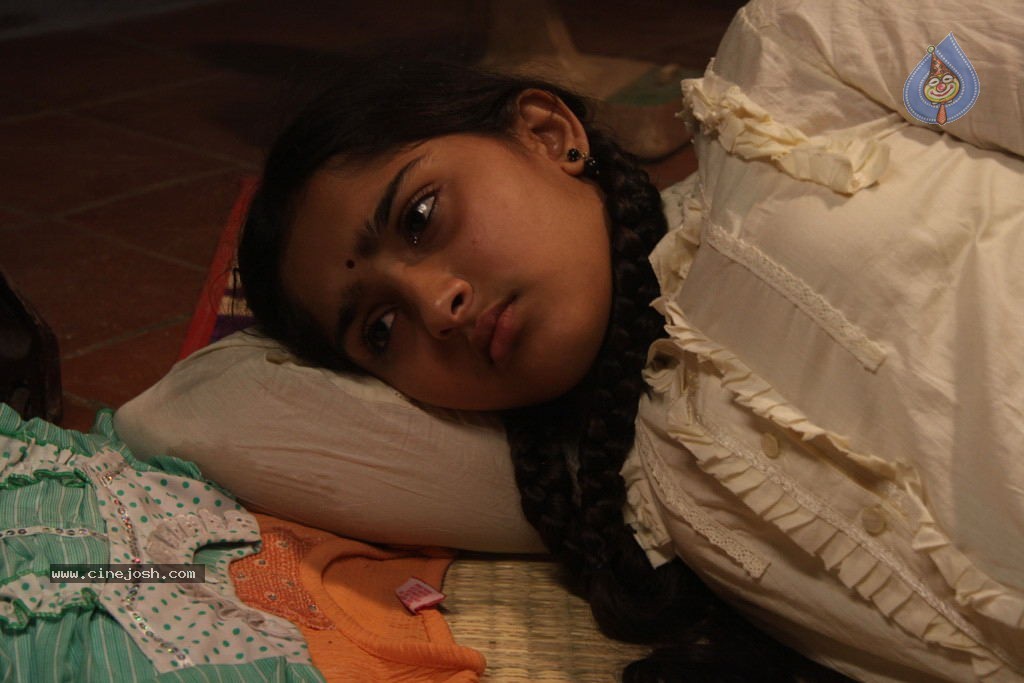 Sanusha Stills - 17 / 26 photos