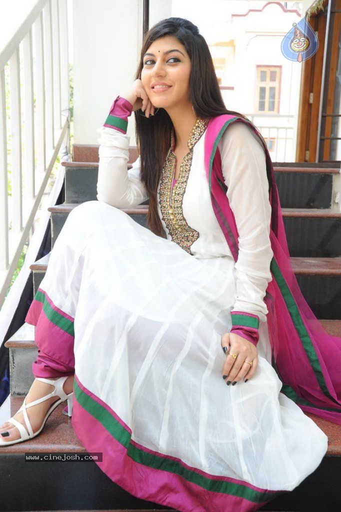 Sarah Sharma New Stills - 55 / 58 photos